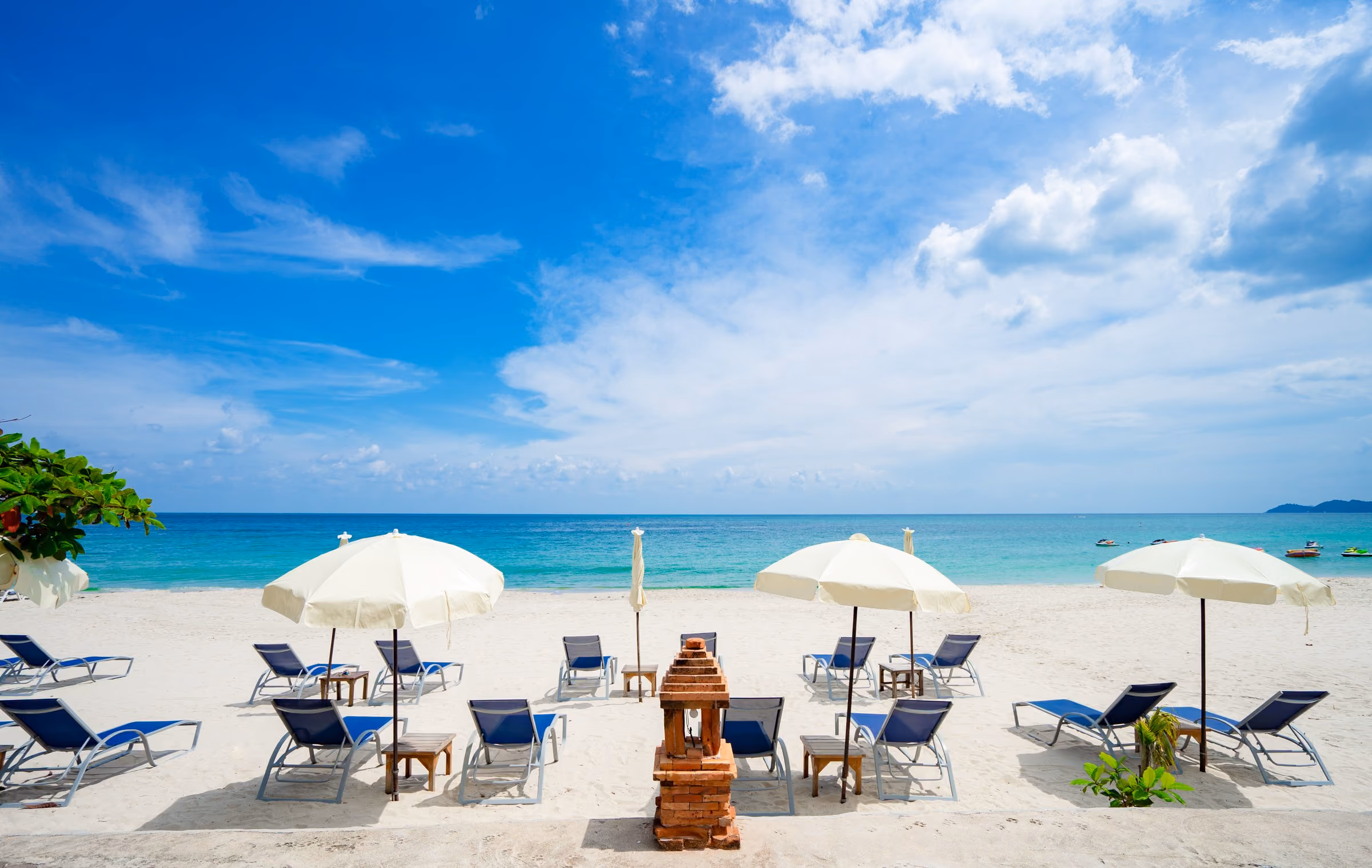 Chaweng Beach in front of the resort, white sand and clear water